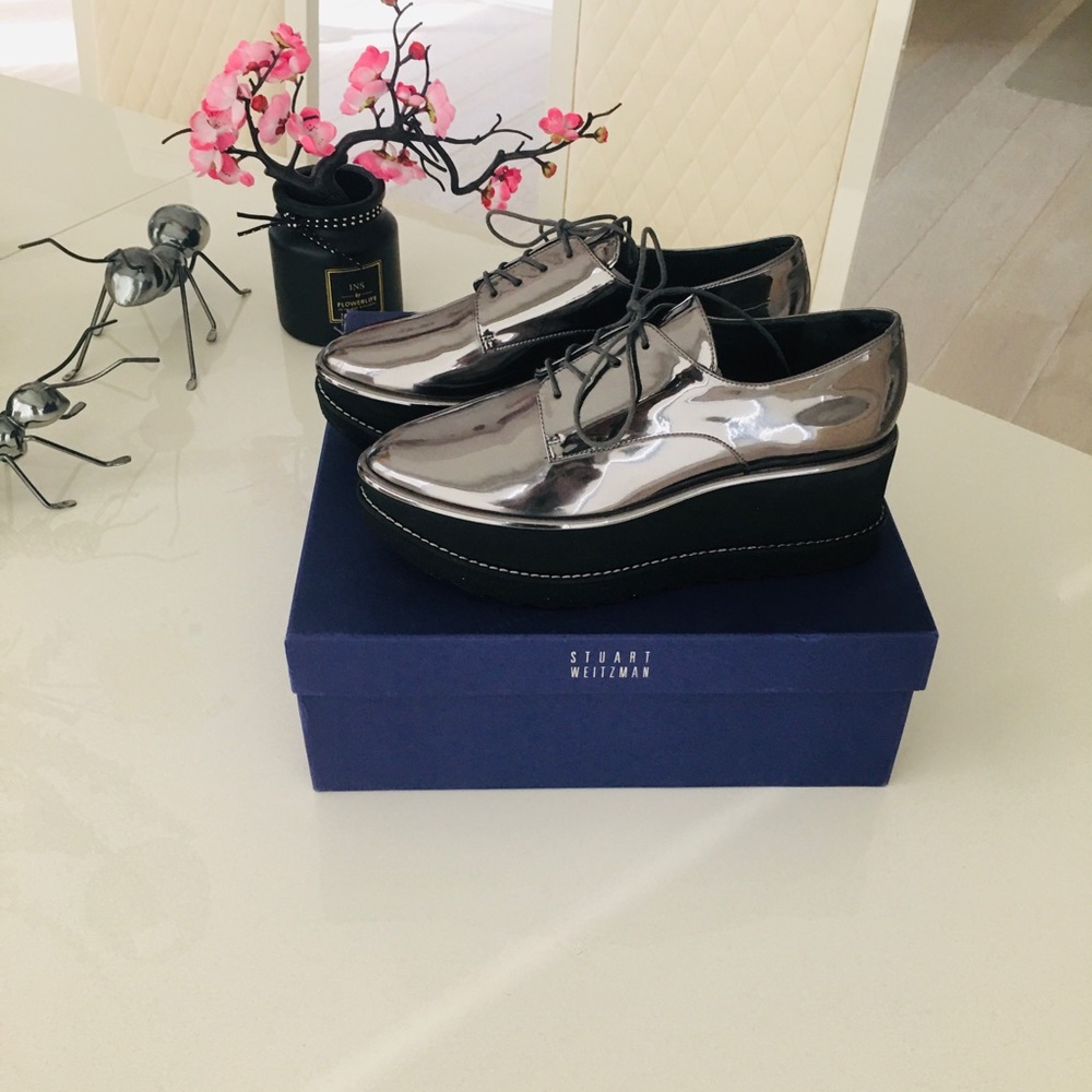 - $520 STUART WEITZMAN PATENT LEATHER OXFORD KENT PLATFORM  6.5 - Picture 6 of 11